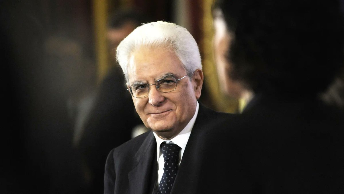imodtwitting's tweet photo. Mio Presidente... 
Daje!
@Quirinale https://t.co/RTJCqDW1jS