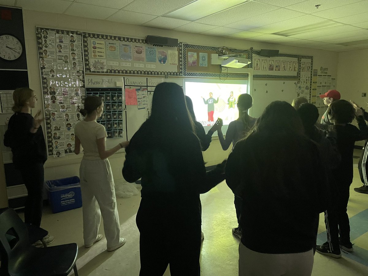 Mlle.MacMillan tweet media