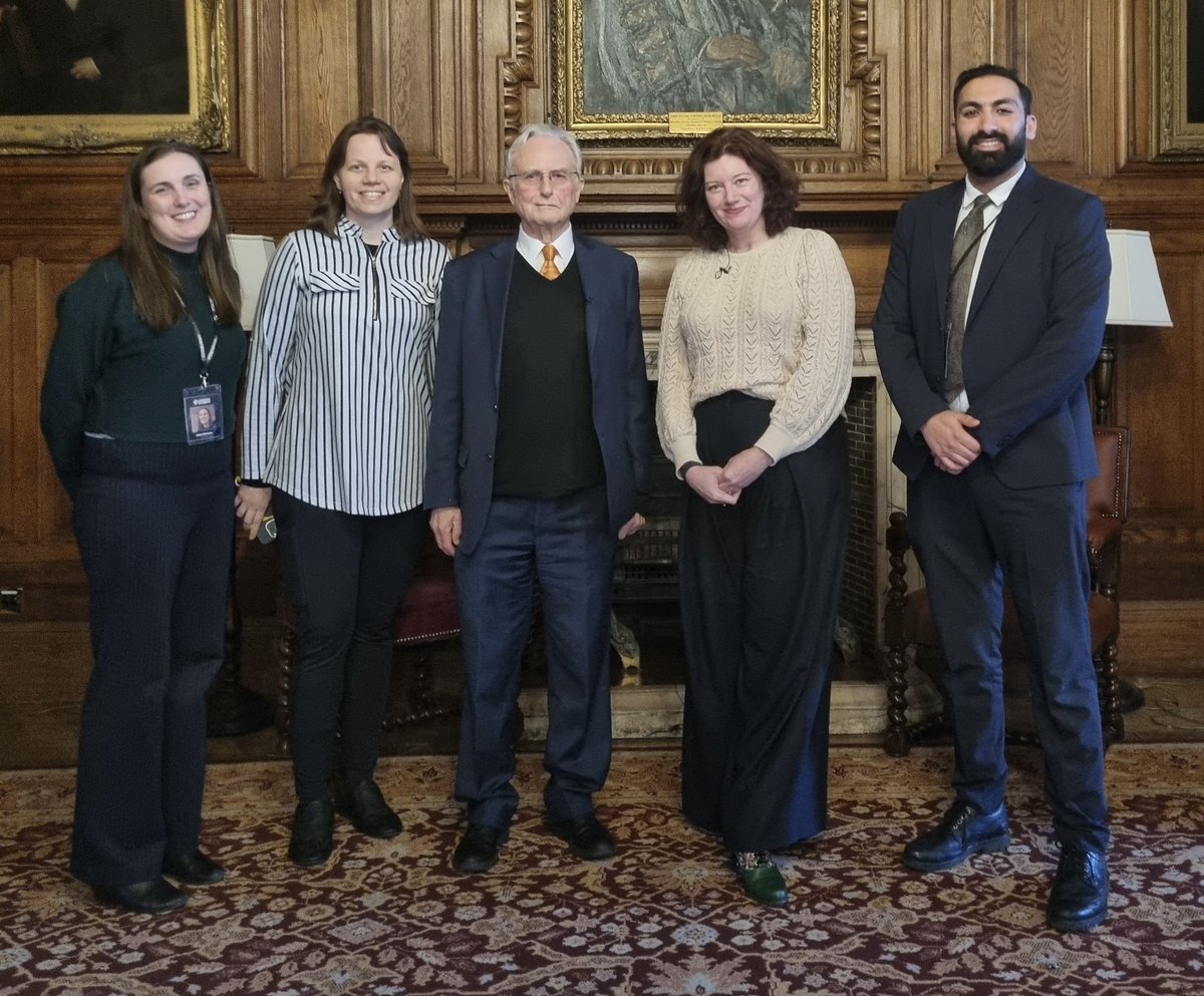 Prof.Turi King (@turi__king) on Twitter photo It was a great pleasure to host <a href="/RichardDawkins/">Richard Dawkins</a> at the <a href="/EdSciFest/">Edinburgh Science</a> last night where we chatted about his latest book, The Genetic Book of the Dead. It’s an excellent introduction to his work if you’ve never read any of his books before, and beautifully illustrated by Jana Lenzová. It was a great pleasure to host <a href="/RichardDawkins/">Richard Dawkins</a> at the <a href="/EdSciFest/">Edinburgh Science</a> last night where we chatted about his latest book, The Genetic Book of the Dead. It’s an excellent introduction to his work if you’ve never read any of his books before, and beautifully illustrated by Jana Lenzová.