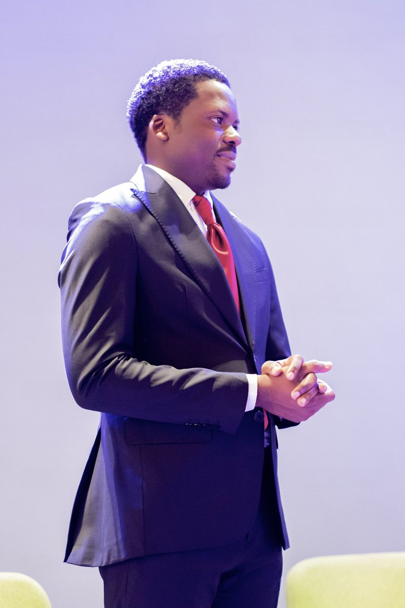 14.04.2025 || 

Invité par la DG  de Délicatesse, Mme Josée Ngalula, j’ai eu l’honneur de remettre les certificats aux lauréats de la formation en Techniques d’accueil (hôtellerie).

Félicitations à tous les apprenants pour leur engagement tout au long de ce parcours.
#JM