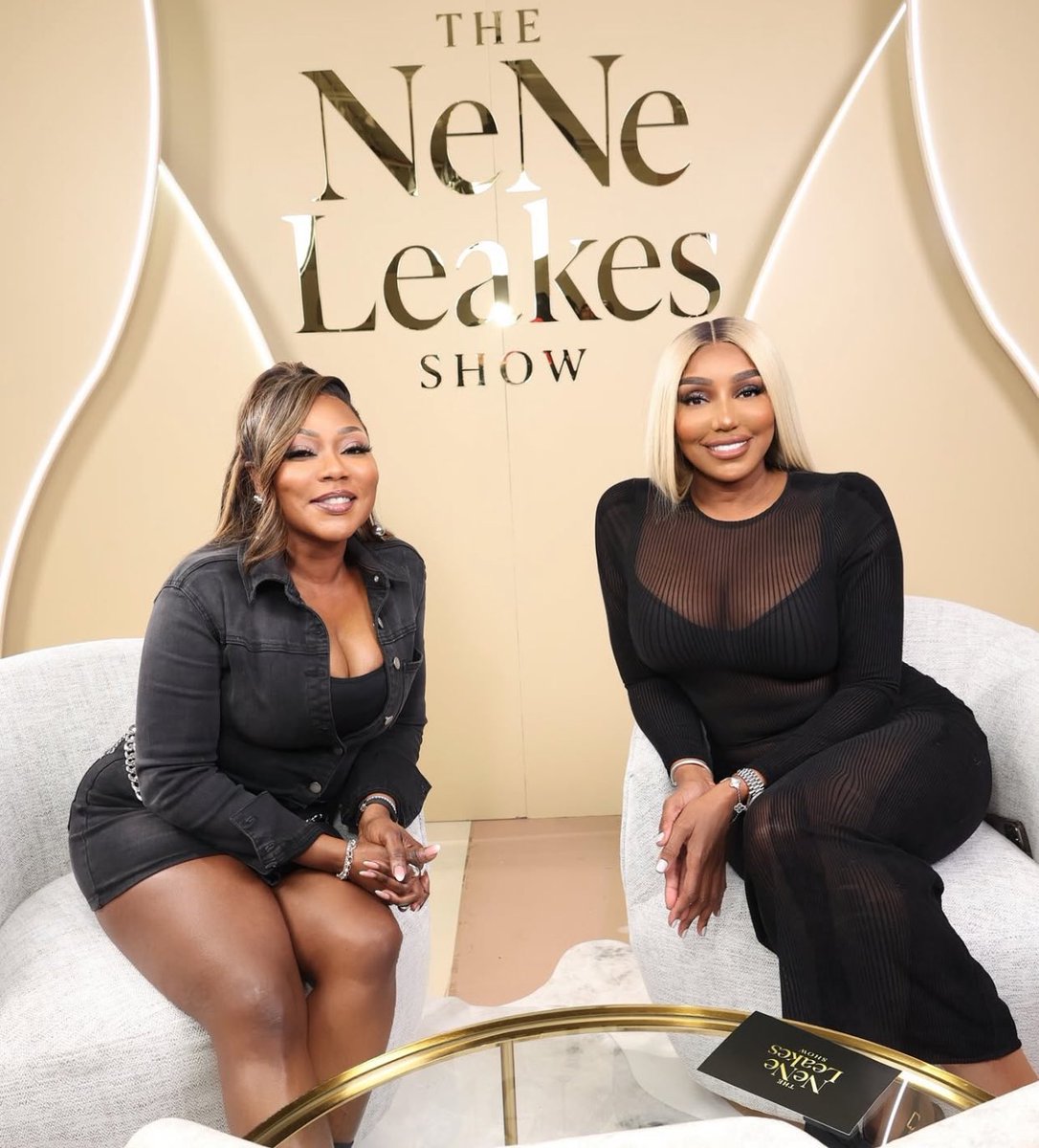 BHrealitea's tweet photo. Of course this is your first guest 😫🥴 I cannot. 😭😭 #RHOA https://t.co/7gUSFXlZfs