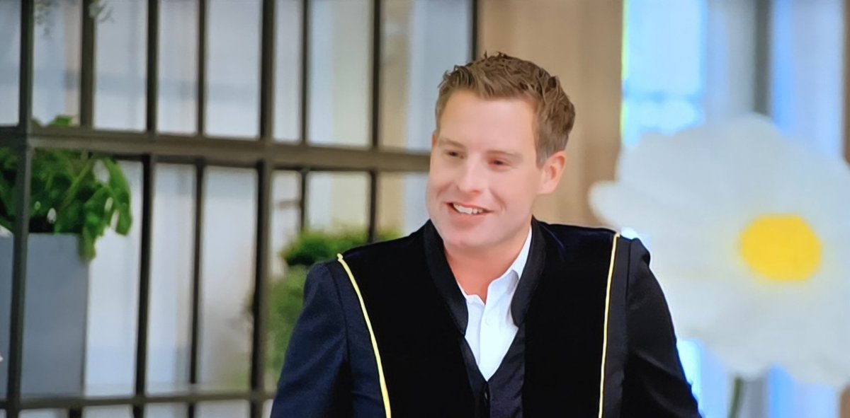 JoyceDFoto's tweet photo. Heeft deze man haast ofzo....blablabla en dooorrrr🙄😅#mafsnl #Mafs #MAFS  #MarriedAtFirstSightnl  #marriedatfirstsigh https://t.co/cZYk5tfO4Z