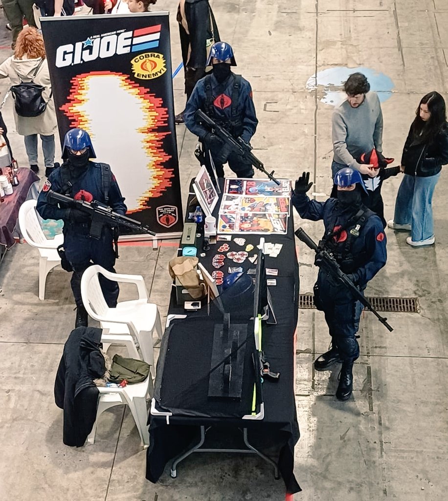 Plutonacido's tweet photo. Este fin de semana estuve en el Salón del Manga de Avilés con las tropas Cobra de la unidad @Northtask_Cobra 

Todo un placer 
#spc33 #gijoecosplay #aviles #thefinestclub https://t.co/g1RLHYtEbl
