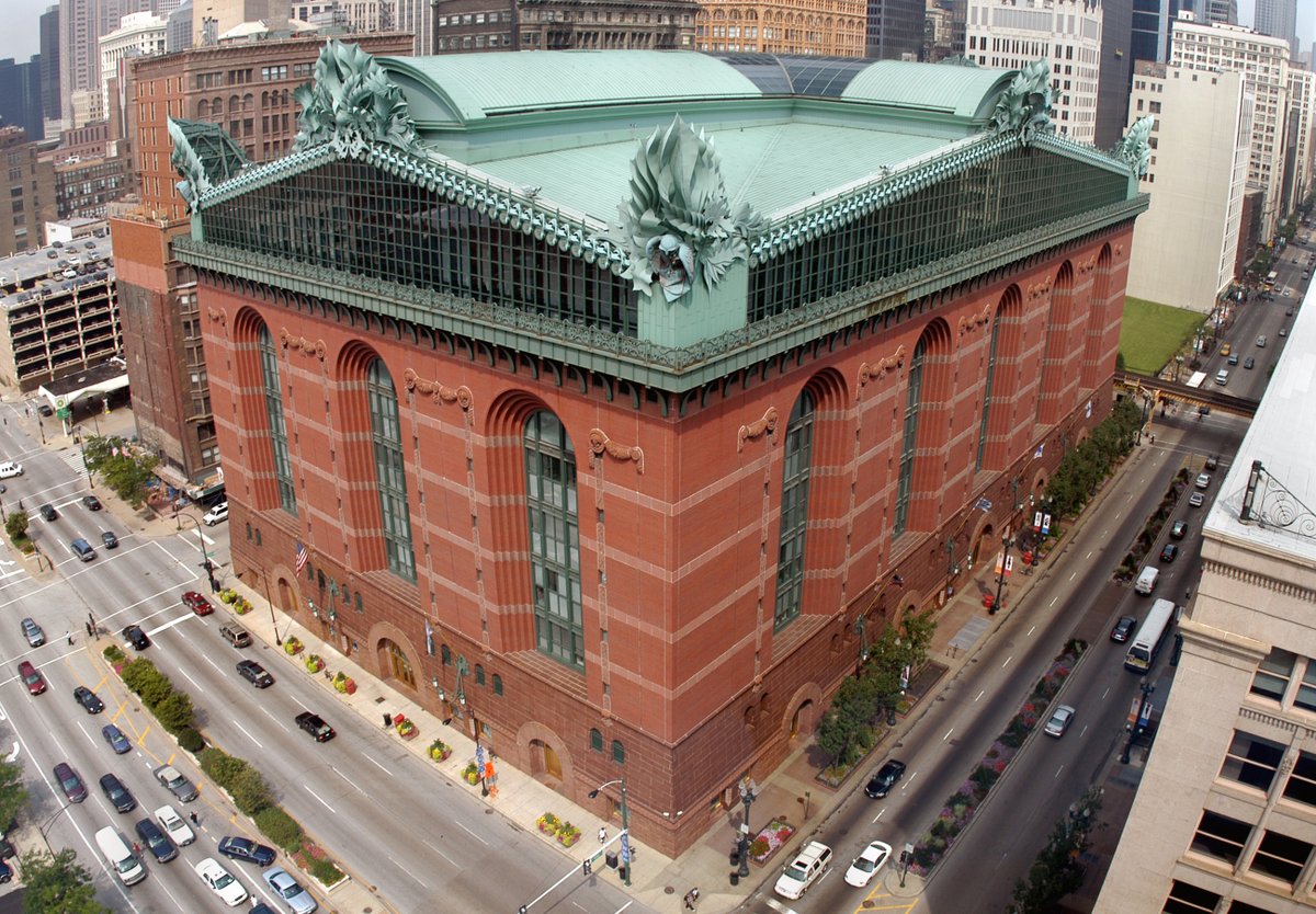 Today we honor the birthday of Harold Washington, Chicago’s first Black mayor.

A CPL hero, Washington started the planning for the HWLC central library in 1987, which is a remembrance of the legacy of his work.