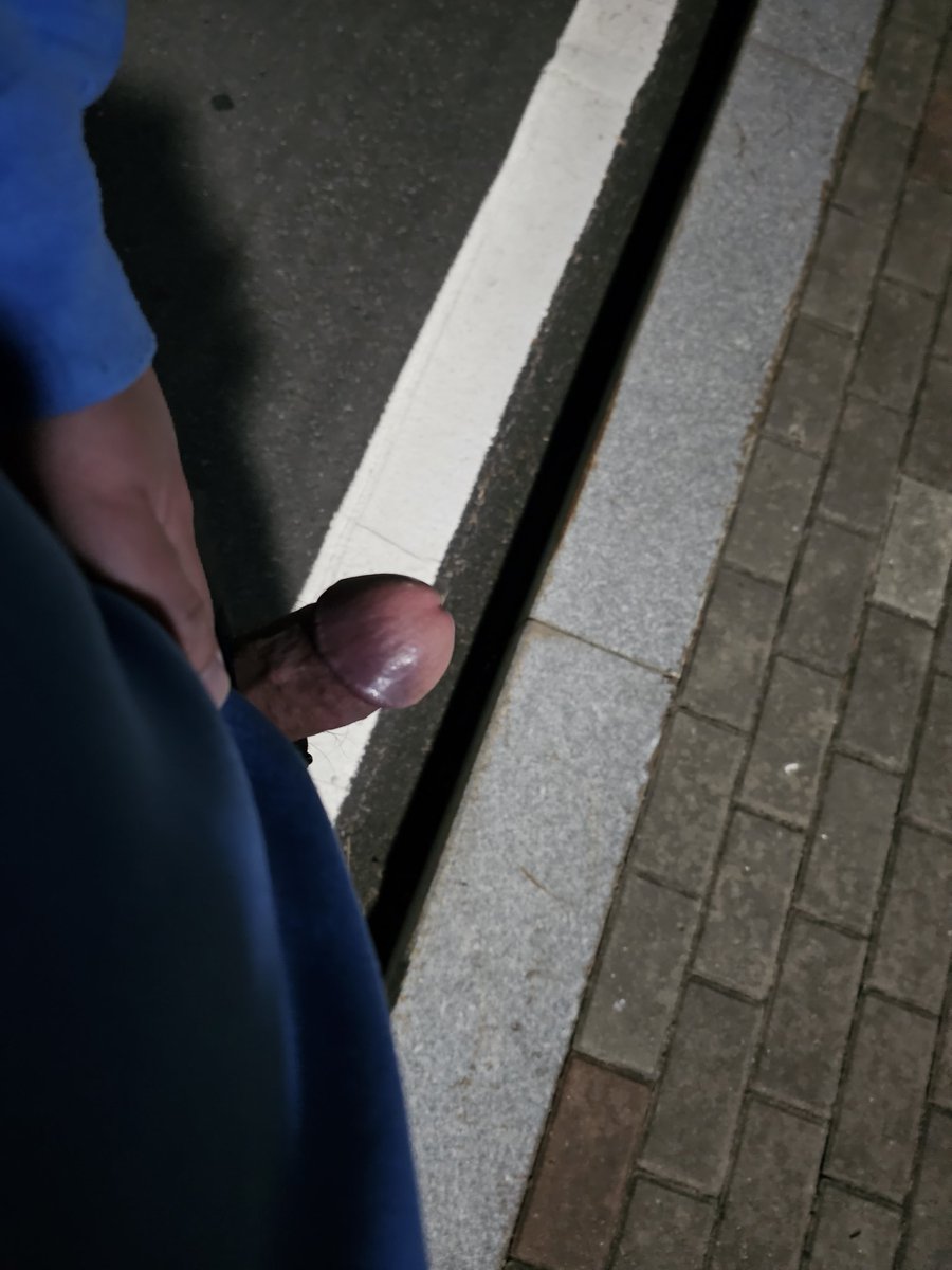 야외에서 빨아볼 년들