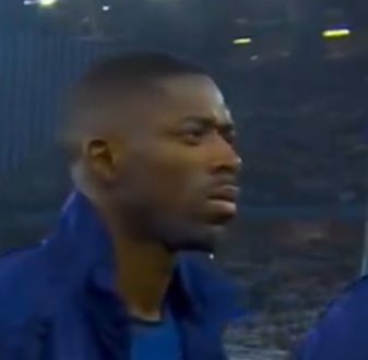 ozjnrr's tweet photo. Quand ils ont entendu que c’était la musique de l´europa league jss mooort https://t.co/rwefdo6MGW
