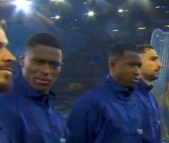 ozjnrr's tweet photo. Quand ils ont entendu que c’était la musique de l´europa league jss mooort https://t.co/rwefdo6MGW