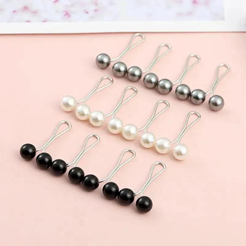 HassyCollectns's tweet image. Hijabs pins are a must have in every Muslimah wardrobe ...We have this cute hijab pins available...It holds your hijabs perfectly and doesn't allow it to be slipping.
Price: 400 naira per piece
Location:Abuja
Send a dm or click link in bio to place order