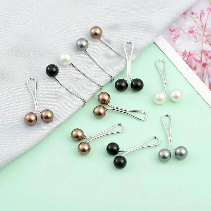 HassyCollectns's tweet image. Hijabs pins are a must have in every Muslimah wardrobe ...We have this cute hijab pins available...It holds your hijabs perfectly and doesn't allow it to be slipping.
Price: 400 naira per piece
Location:Abuja
Send a dm or click link in bio to place order