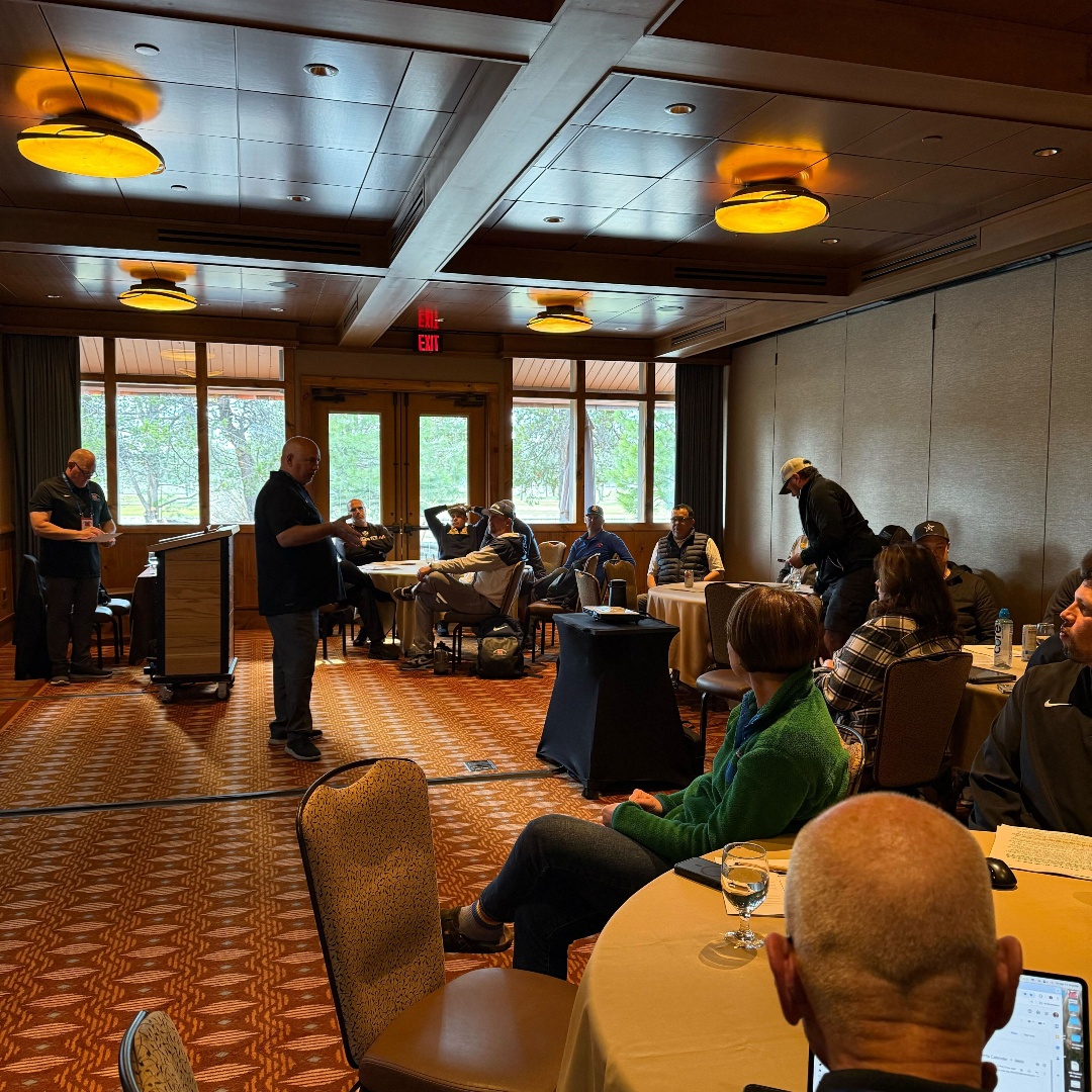 NIAAA9100's tweet photo. We had a great time with the Oregon athletic administrators at the OADA state conference! We're grateful one of our Associate Executive Directors Becky Moran, CMAA, could be there to speak, teach, and engage. #AthleticLeadership #ShowingTheWay https://t.co/7Q66NO8XP9