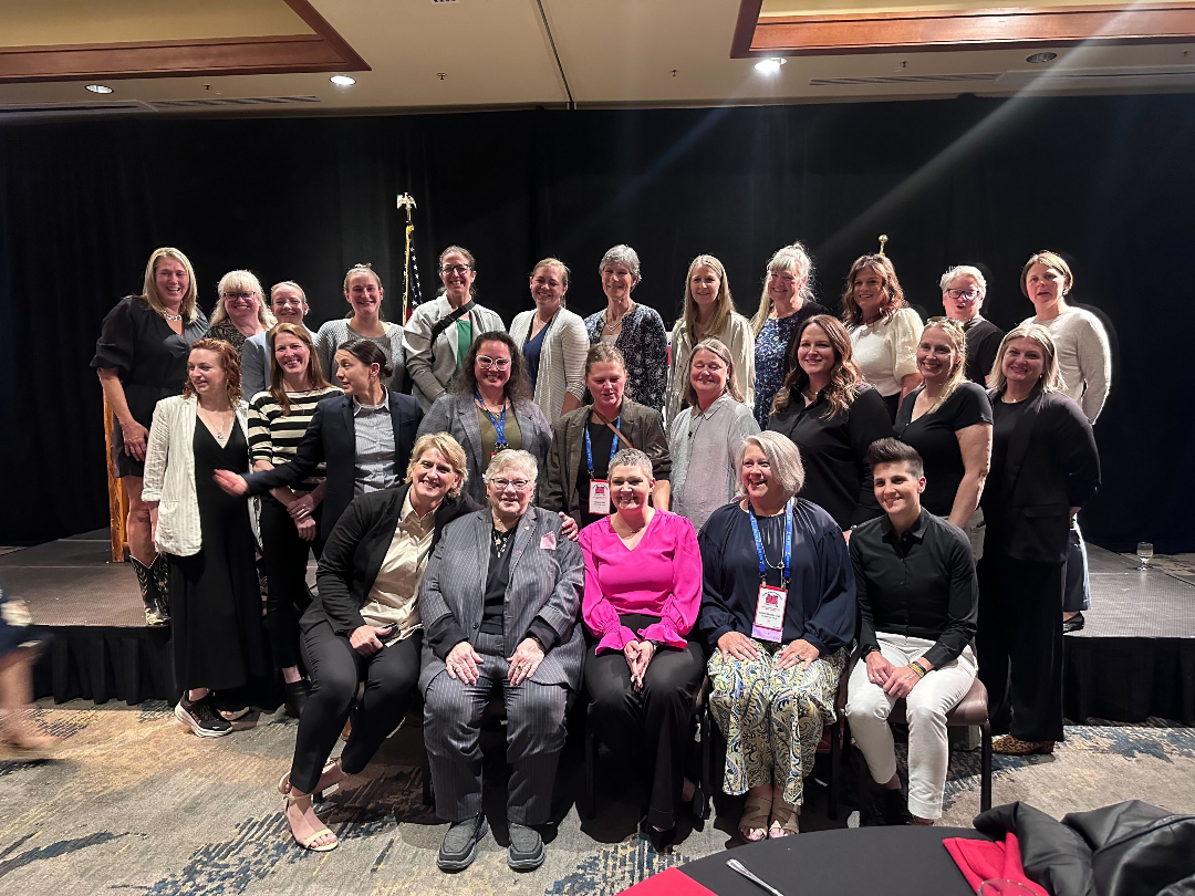 NIAAA9100's tweet photo. We had a great time with the Oregon athletic administrators at the OADA state conference! We're grateful one of our Associate Executive Directors Becky Moran, CMAA, could be there to speak, teach, and engage. #AthleticLeadership #ShowingTheWay https://t.co/7Q66NO8XP9