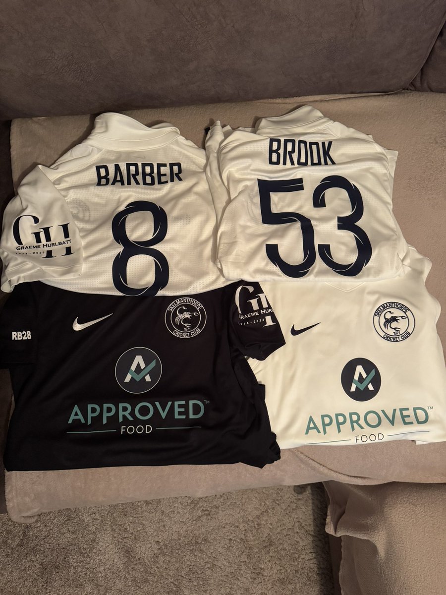 Shat Bangers tweet media