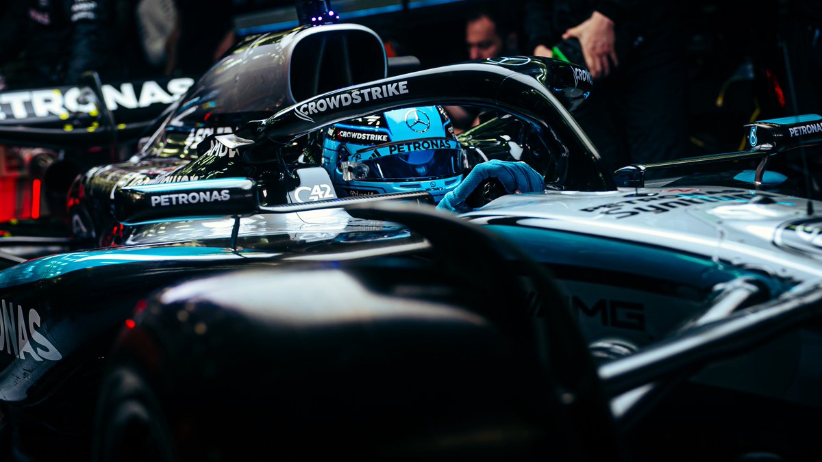 sebkawka's tweet photo. BWOAH-rain! 🥵 Just a few of my favourite snaps from this year's #BahrainGP 📸

#F1 #MadeWithLightroom https://t.co/CPE1BrhDqV