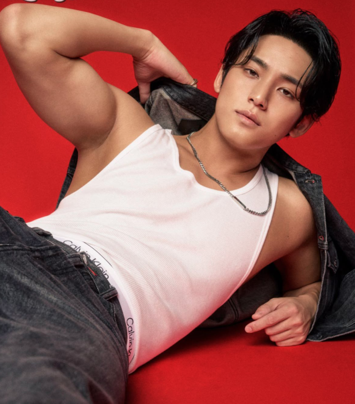 Mingyu of SEVENTEEN confirms he got a flame shaped tattoo in Mexico.