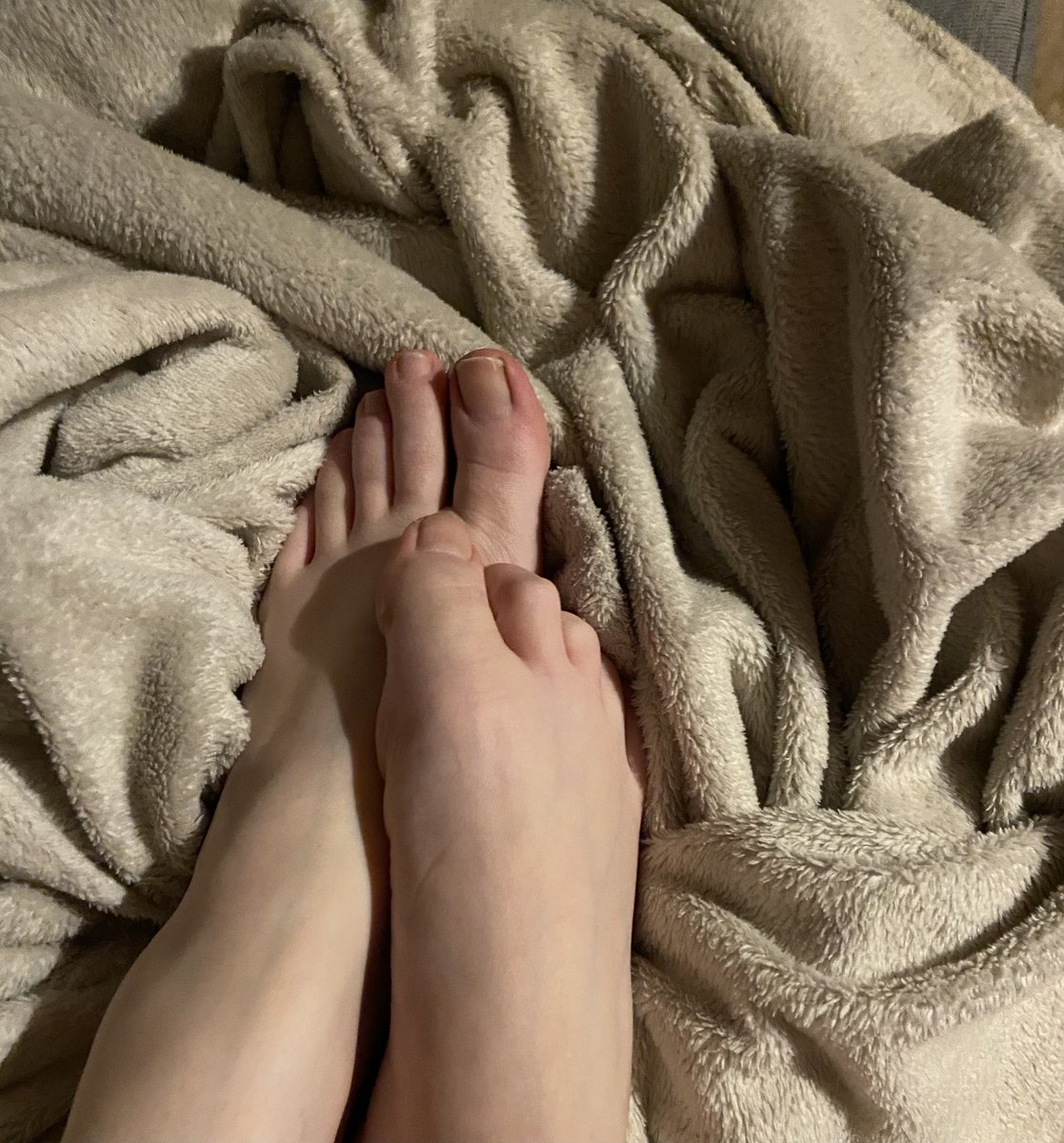 Just because… I know this will make you crazy.
Feel free to send while I sleep.
Goodnight pets! 😉