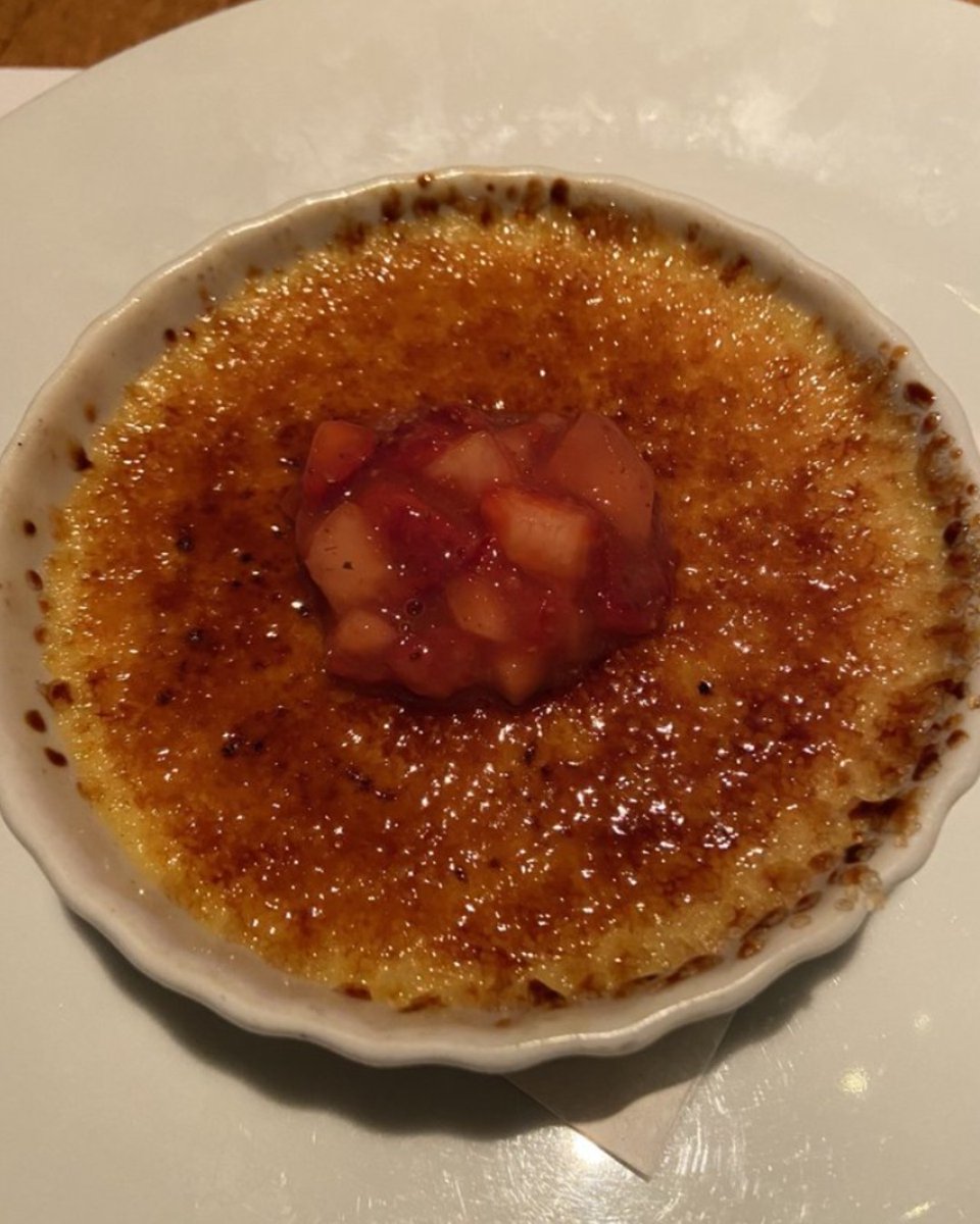 Our Crème Brûlée of the Day is 🔥

You deserve a sweet treat - we have wonderful desserts (and some liquid ones too!) 

#dessert #ViningsRestaurant #sohoatlanta