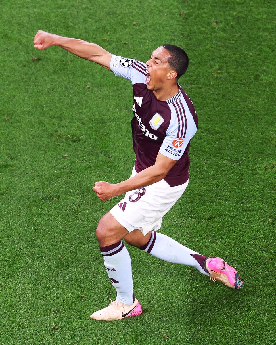 brfootball's tweet image. 11’—Villa 0-1 PSG (1-4 agg)
28’—Villa 0-2 PSG (1-5 agg)
34’—Villa 1-2 PSG (2-5 agg)
55’—Villa 2-2 PSG (3-5 agg)
58'—Villa 3-2 PSG (4-5 agg)
🍿