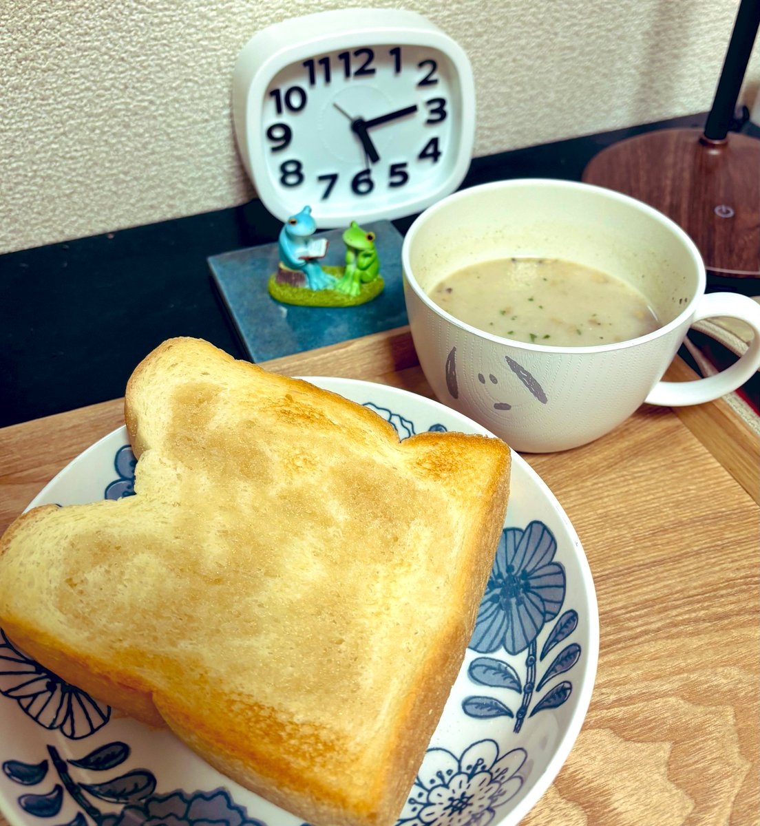 朝活　朝勝🌞✨✨
共によい一日に　はじめます📖
#朝活 #おはようございます