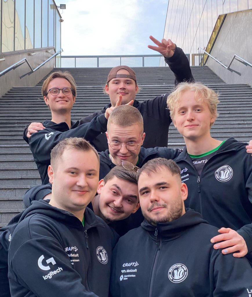 Patrik Rozsos tweet media