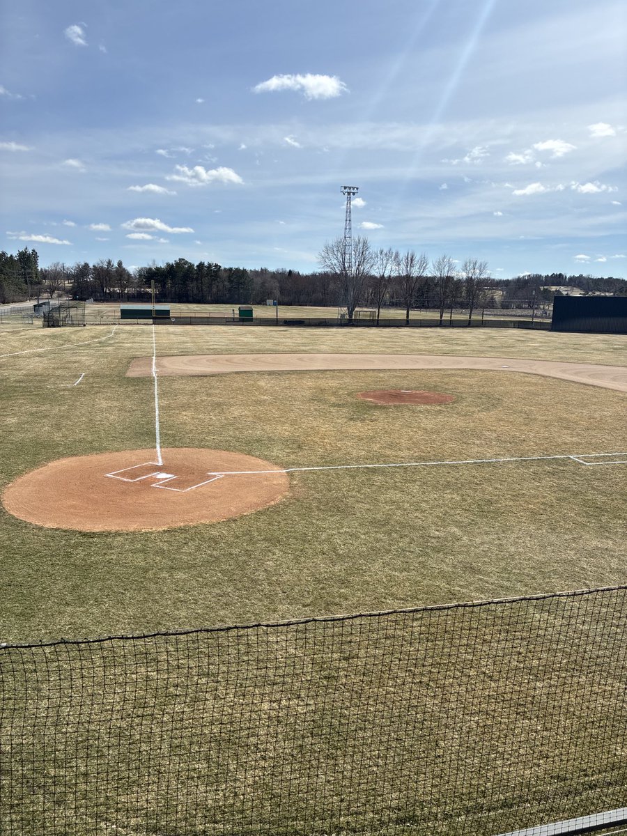 Field is all set we welcome Morris to the stadium for our 1st pitch!!!  #Bulldogpride