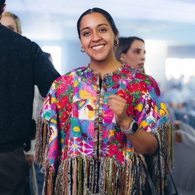 angiereibn's tweet photo. #NuevaFotoDePerfil https://t.co/sTSSnqXTii