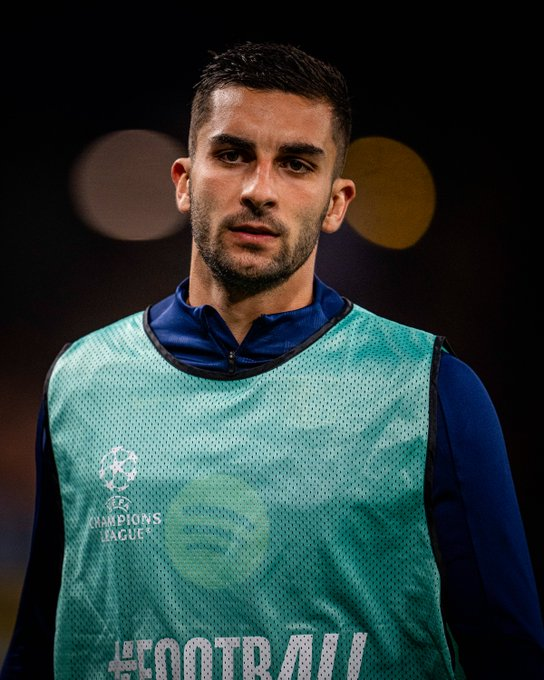 FCBarcelona's tweet photo. 🔄 Substitutions

→🟢 Ferran Torres
←🔴 Lamine Yamal

→🟢 Eric Garcia
←🔴 Fermín

#BVBBarça @ChampionsLeague https://t.co/Jehvs9ufPS