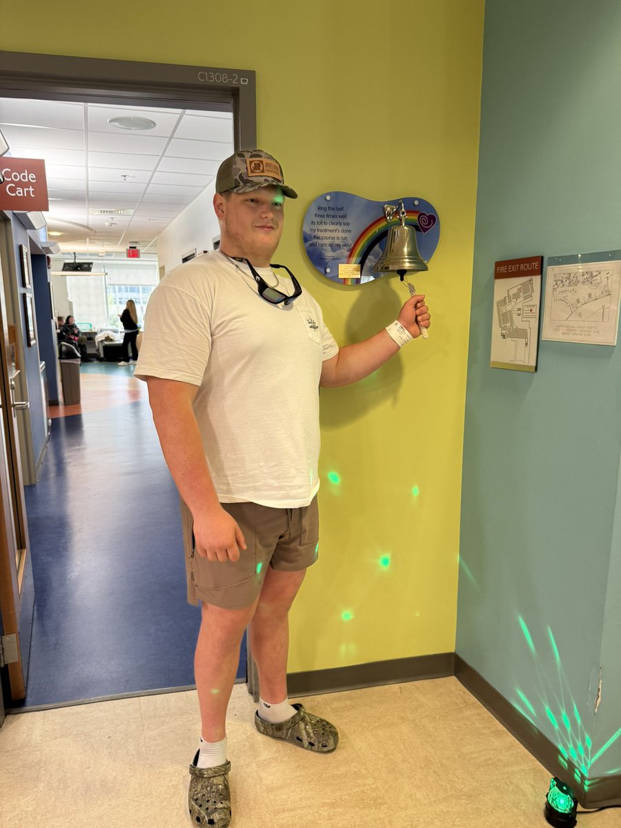 _gavinmarks's tweet image. Something about that last chemo!!🔔