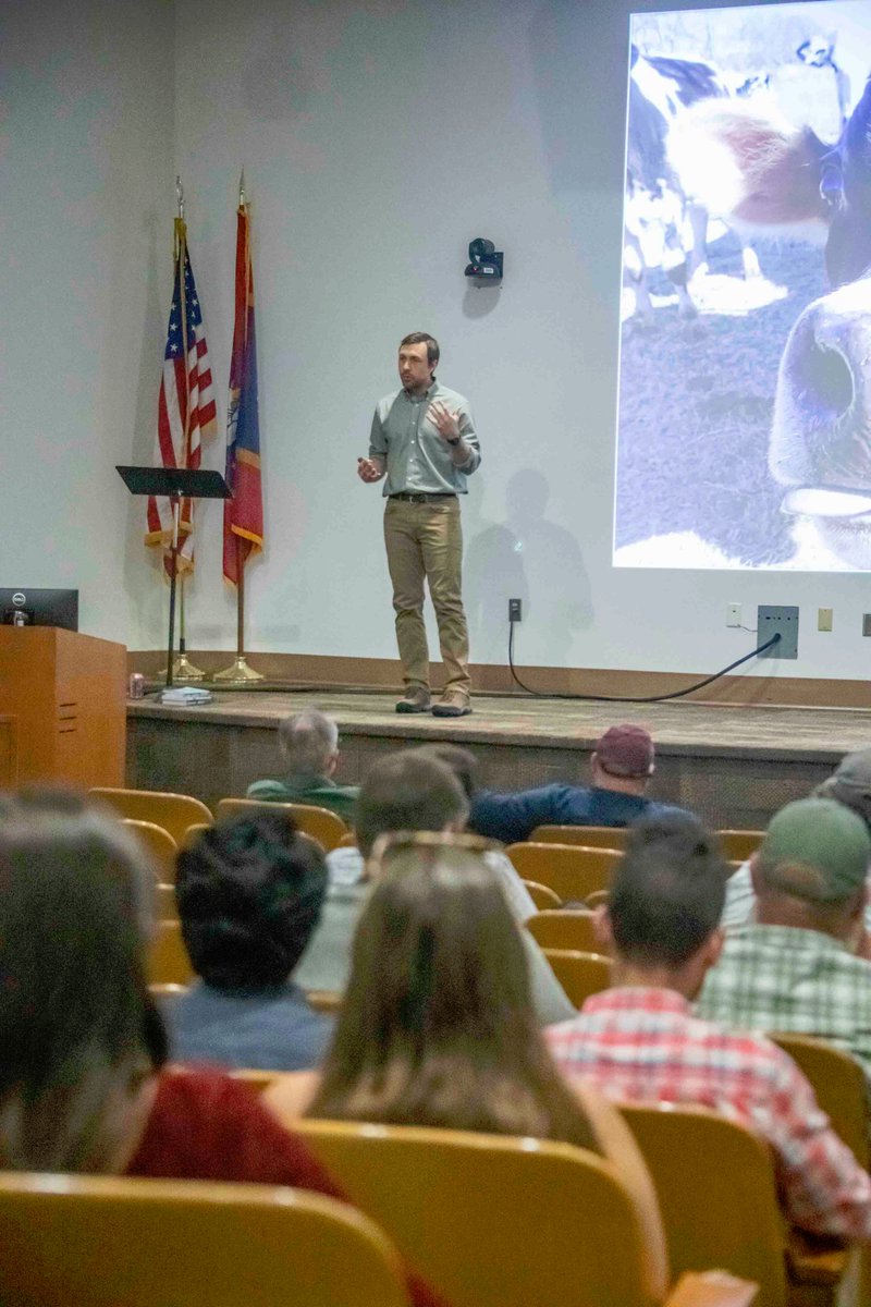 MSU_AG's tweet image. Thank you Ken Ilgunas for presenting the Waldorf Lecture on the Environment! #MSUAg