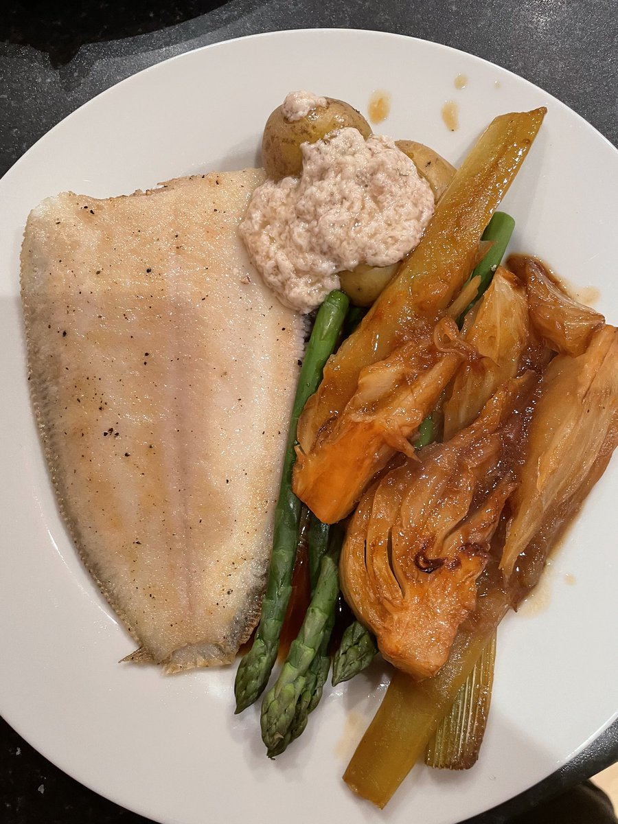 Tudor Evans tweet media