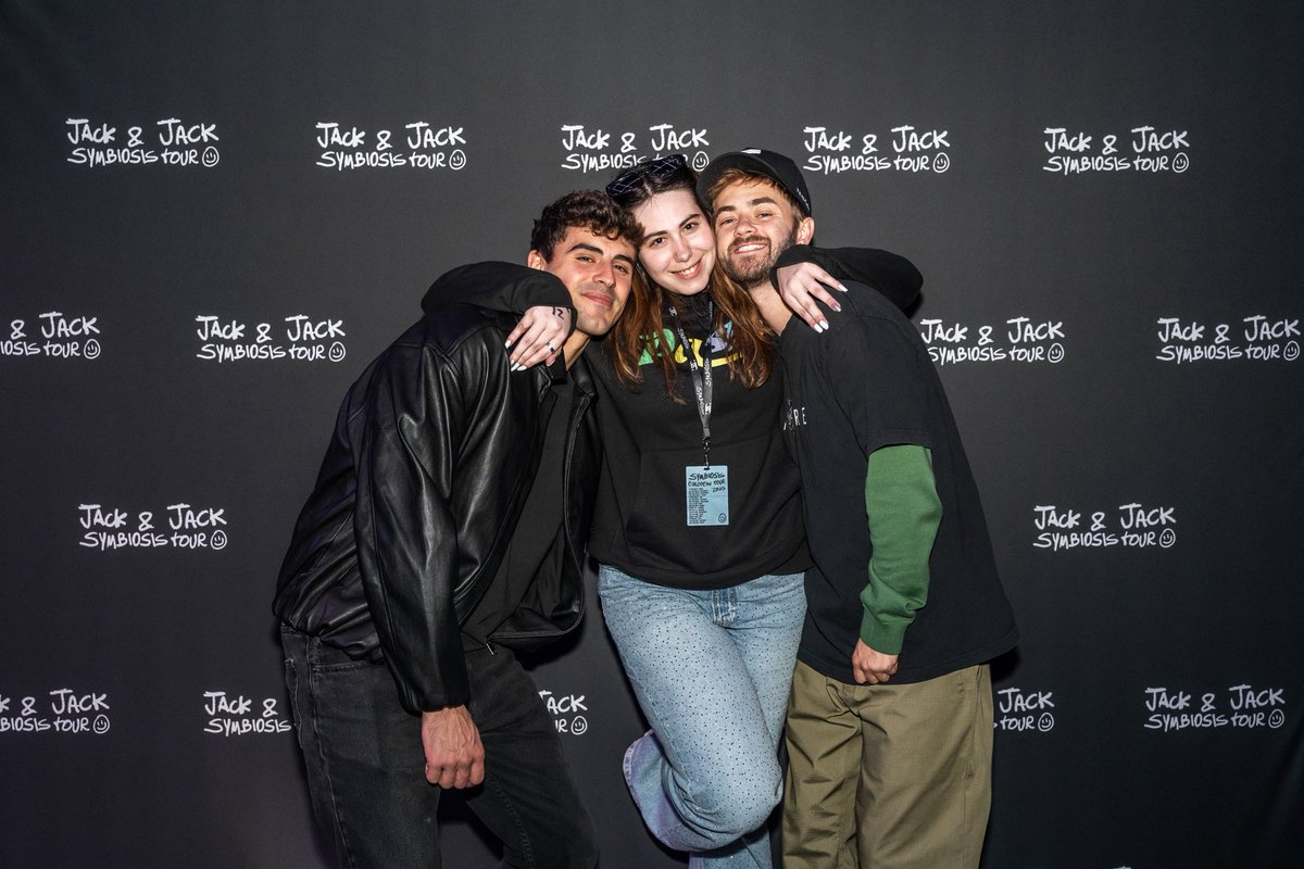 its_aandreia's tweet photo. Home is with them 💘 @JackAndJack @JVCKJ https://t.co/LarZXEit2y