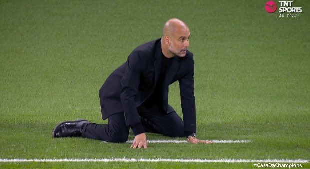 fallouu__MN's tweet photo. Moi qui attend la fin du match #BARBVB https://t.co/L5zYjmvJ1l