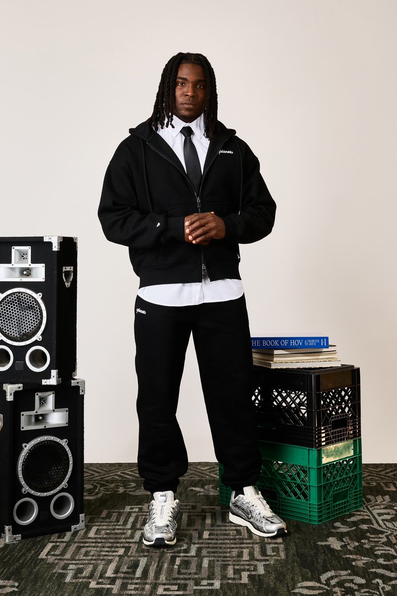 planes's tweet image. 🔥 SPRING 25 CORE 🔥

Script Weld Sweatsuit just touched down.

Zip Hoodie, Crewneck &amp;amp; Jogger
Available in Grey / Black / Tan

📍Now at 252 Lafayette St, NYC
🛜Online at PaperPlane.shop

Don’t sleep

#PaperPlanes #ComeFlyWithUs