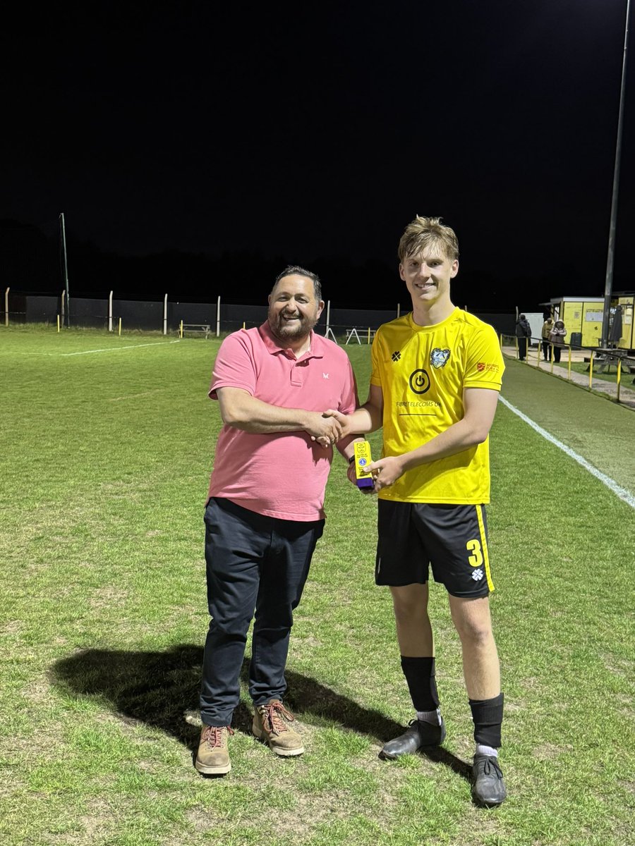 Hamble Club FC tweet media