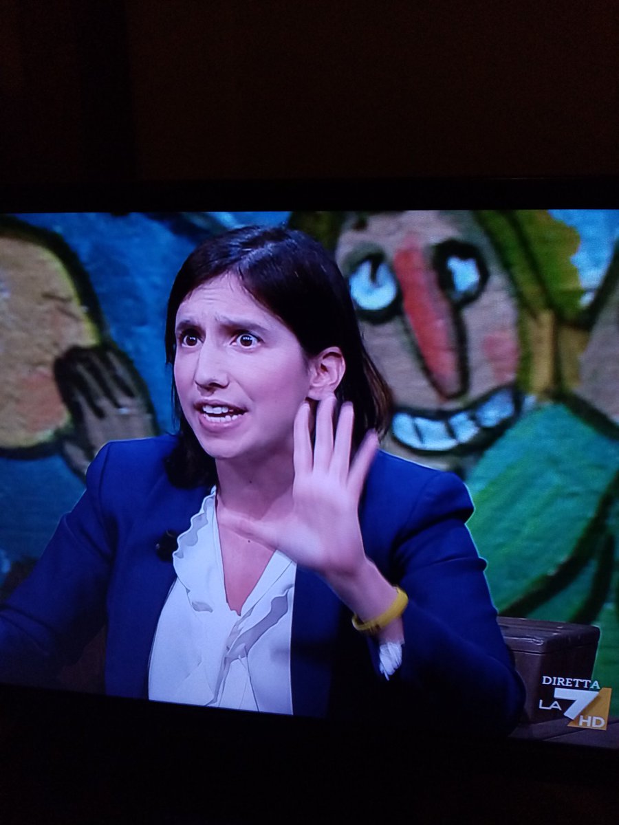 #La7 #dimartedì, #shlein, chi ha curato l'arredo dello studio, ha avuto gusto.