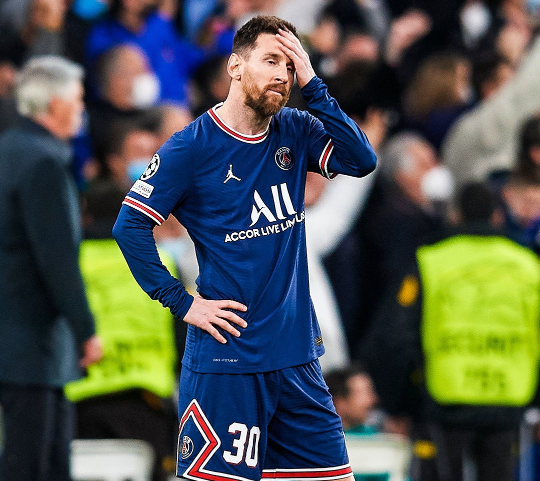 BeeSports_app's tweet image. *PSG BEFORE MESSI:
2020: Reached UCL Final
2021: Reached UCL Semi Final
*MESSI SIGNS:
2022: Knocked out in RO16
2023: Knocked out in RO16
*MESSI LEAVES:
2024: UCL Semi Final
2025: UCL Semi Final
🤷♂️
#AVLPSG #UCL