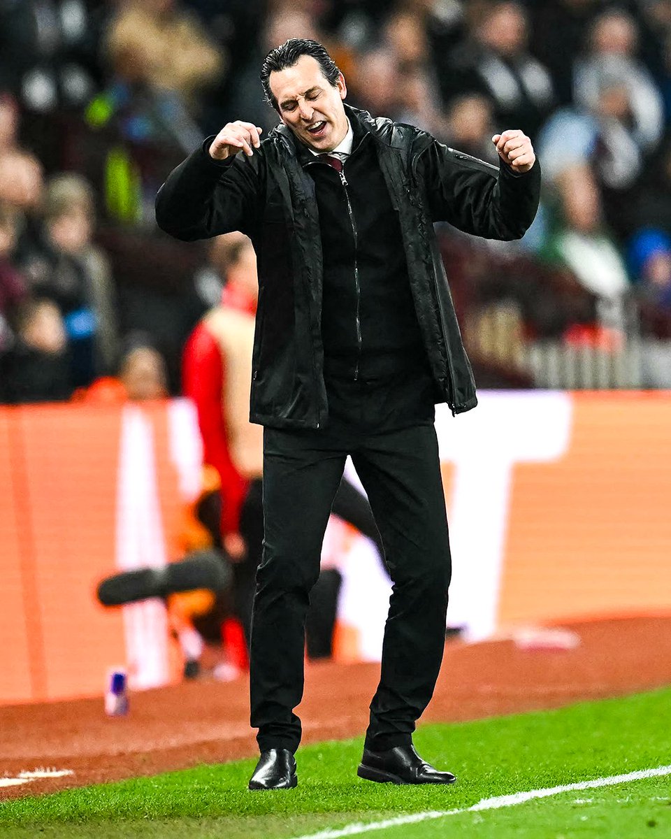 brfootball's tweet image. Unai Emery was going through it during Aston Villa's comeback attempt 😰