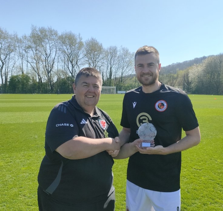 Chris Ham scored his 105th and 106th Ardal Southern goals tonight <a href="/RiscaUtd/">Risca United AFC</a> 

Last week he received a glass football off Media Officer Neil Dymock on behalf of the <a href="/ArdalSouthern/">Ardal Southern</a>  in recognition of being the first player to score 100 Ardal Goals.

<a href="/GoytreFC/">Goytre Football Club</a> <a href="/ChrisHam92/">ChrisHam</a>