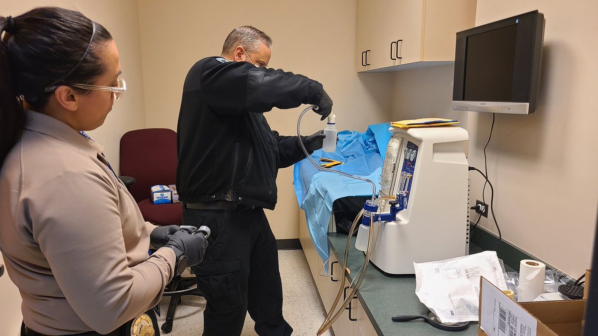 jenbucholtzPI's tweet image. Got to see @mvacsys in action today. We used it on a rope used to bind the wrists of a homicide victim in 1988. Optimistic this technology was able to extract the killer's skin cells from the rope and that we can finally identify the killer.