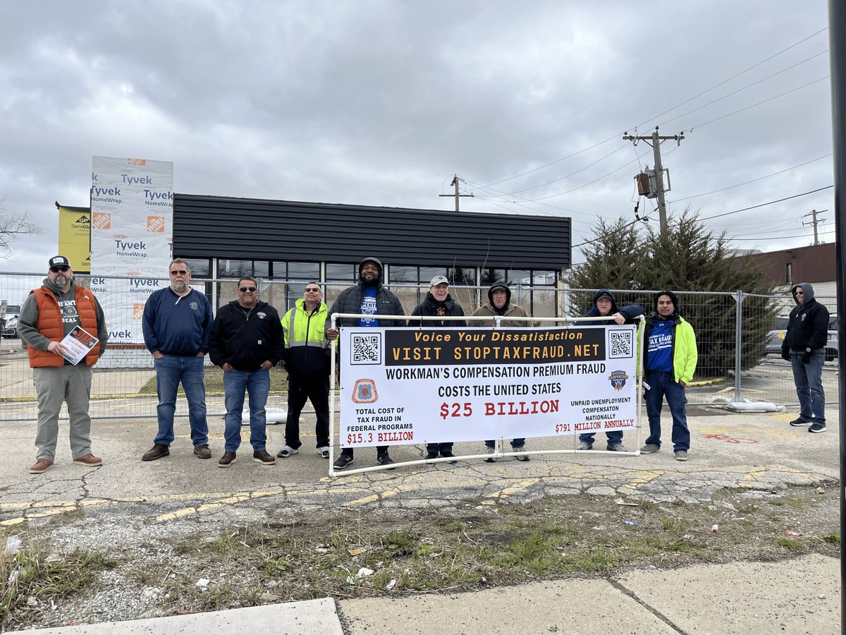 MidAmCarpenters's tweet image. We will not go away quietly in our fight to end construction employer tax fraud and the flagrant abuse of construction workers. Today our members and Reps were back at it in Burbank, IL (#Local10); Crystal Lake, IL (#Local250); Alton, IL; Wood River, IL; Godfrey, IL (#Local664);