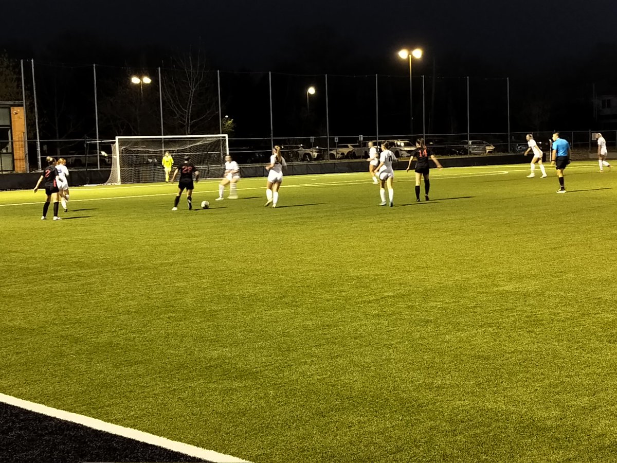 LawHS_Athletics's tweet image. Congratulations to your lady lions on a comeback victory this evening! It's a great day to be a lion!

Game 1 JV
Lawrence High 0
Gardner Edgerton 0

Game 2 Varsity 
Lawrence High 2
Gardner Edgerton 1

@SFLLeagueKS
@sportsinkansas 
@LJWpreps