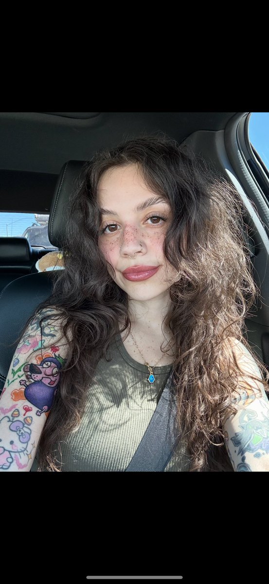 Cubanthugg's tweet photo. El oh el

AI used my face but made her cuter and more ✨✨ with a tan
no fair https://t.co/4NGIy8MkLO