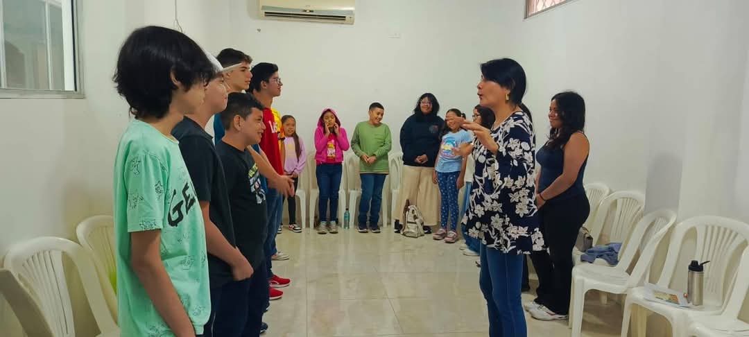 e_comunicar's tweet photo. ❤️🙌Durante 5 semanas nuestros coaches lo dieron todo,para potenciar la expresión verbal,no verbal,paraverbal y transversal de nuestros coachees más pequeñitos.Gracias a Mafer Salas-Coach Lúdica, Marivi Fierro, @JimChoez y Miriam Rojas-Coach Comunicacional

@ecomunicar.fundacion https://t.co/aFH4zLtbsm