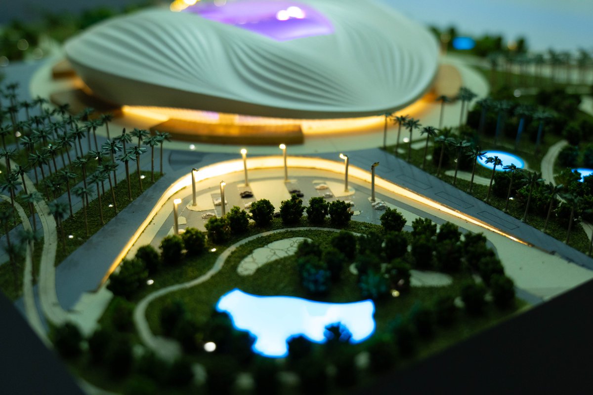 HaruLHAMODEL's tweet photo. ✨ Design Concept
The roof mimics undulating waves, crafted from lightweight metal panels and photovoltaic glass, symbolizing a "floating cloud" above the arena. 
#buildingmodels #scale #scalemodels #architecture #architecturalmodels
whatsapp：+86 18025447327 https://t.co/gIV8KU2pMQ