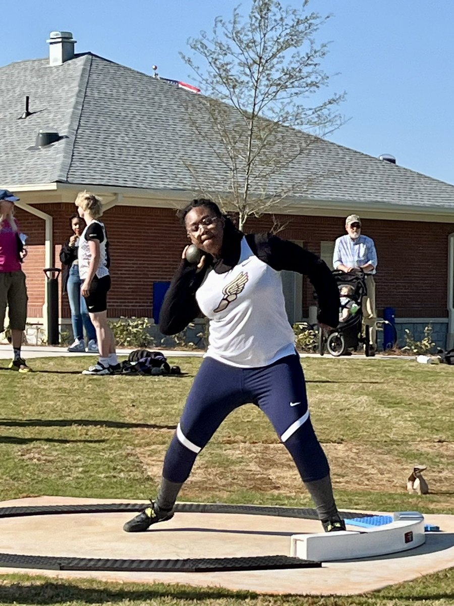 DecaturBulldogs's tweet image. We hosted our first-ever track meet at Legacy Park—and it was one for the books!

Thanks to Coach Souther and all our coaches, our incredible student-athletes, and the amazing parents who went above and beyond to create a historic event.

A dream realized in Decatur! #GoBulldogs