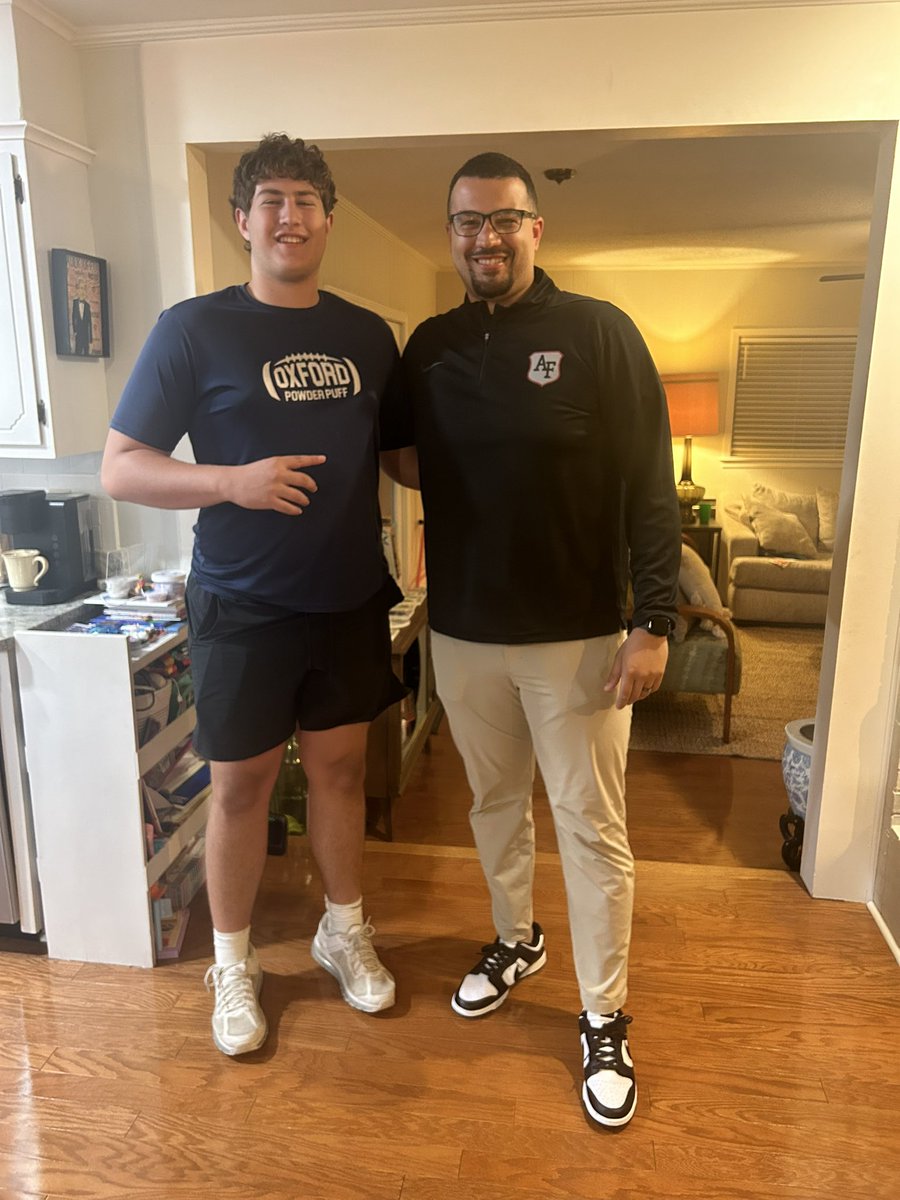 Elliott Chaney (@elliottchaney72) on Twitter photo Thank you <a href="/CoachWyatt_/">Fred Wyatt</a> for coming by the house to visit. I had a great time speaking ball and learning about the Air Force Academy. <a href="/CoachLobotzke/">Steed Lobotzke</a> <a href="/AF_FBRecruiting/">Air Force Football Recruiting</a> Thank you <a href="/CoachWyatt_/">Fred Wyatt</a> for coming by the house to visit. I had a great time speaking ball and learning about the Air Force Academy. <a href="/CoachLobotzke/">Steed Lobotzke</a> <a href="/AF_FBRecruiting/">Air Force Football Recruiting</a>