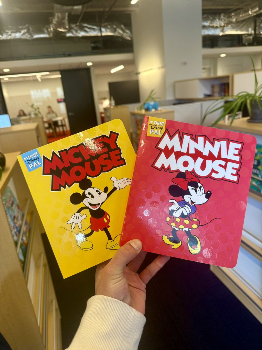 IvanTaurisano's tweet image. Oh boy! I’m so thrilled to share the first two titles in our new board book series with Disney 💕
Meet your first Disney pal and make a friend for life! Don’t forget to lift the gatefolds! 😊
Mickey Mouse and Minnie Mouse out this fall!
#disney #boardbooks #kidlit