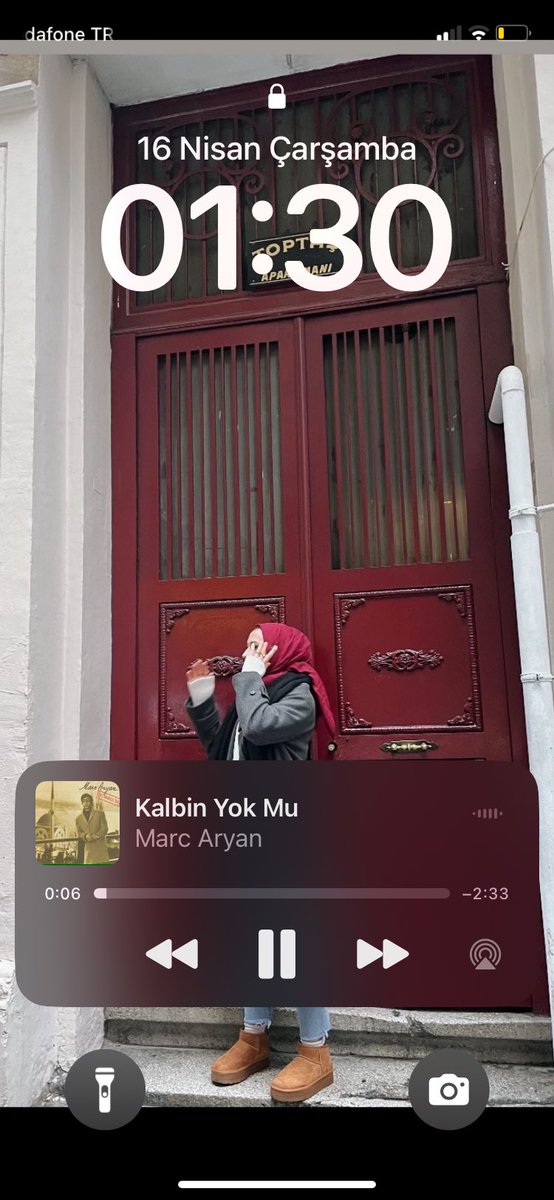 Uyku tutmayınca kızlar