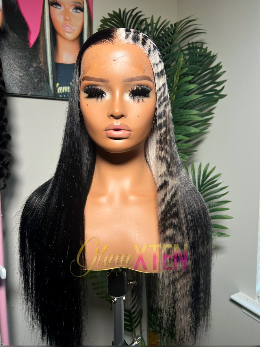 iamceealexis's tweet image. Animal Print go HARD ! 🦓🤍🖤 
#customwigs #zebraprint