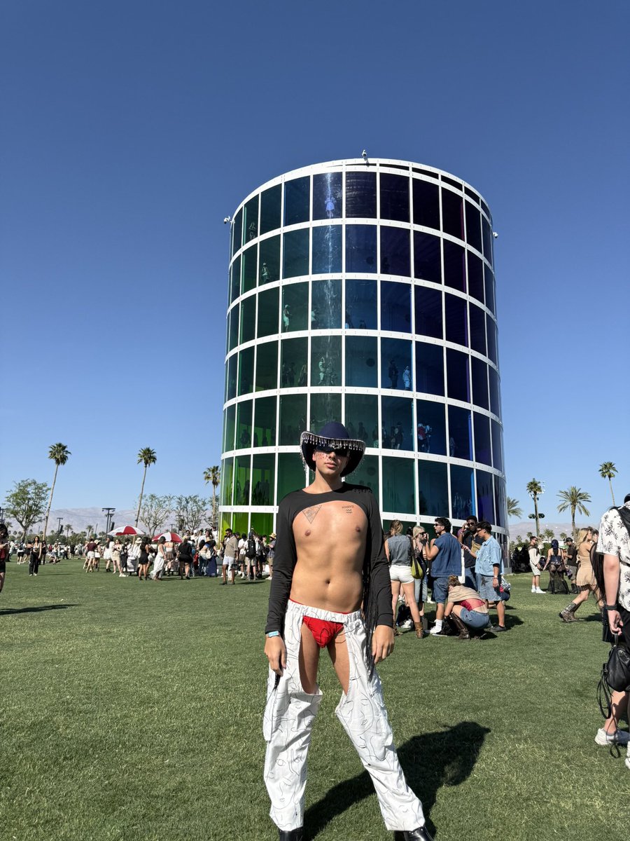 CaptainHotti's tweet photo. Coachella was a vibeee😎🥳😍 https://t.co/DIYlxzMv6W