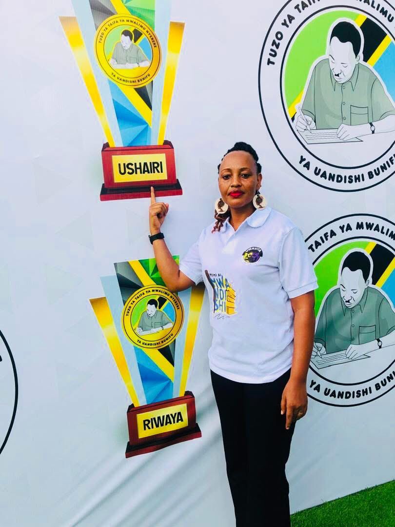 UWAVITA (@uwavita) on Twitter photo Matukio: Mwenyekiti wa UWAVITA, Cde Anna Meleiya Mbise katika Usiku wa Tuzo ya Taifa ya Mwalimu Nyerere ya Uandishi Bunifu 2025 <a href="/tuzonyerere/">Tuzo Nyerere</a> <a href="/TIE_Tanzania/">Taasisi ya Elimu Tanzania</a> Matukio: Mwenyekiti wa UWAVITA, Cde Anna Meleiya Mbise katika Usiku wa Tuzo ya Taifa ya Mwalimu Nyerere ya Uandishi Bunifu 2025 <a href="/tuzonyerere/">Tuzo Nyerere</a> <a href="/TIE_Tanzania/">Taasisi ya Elimu Tanzania</a>